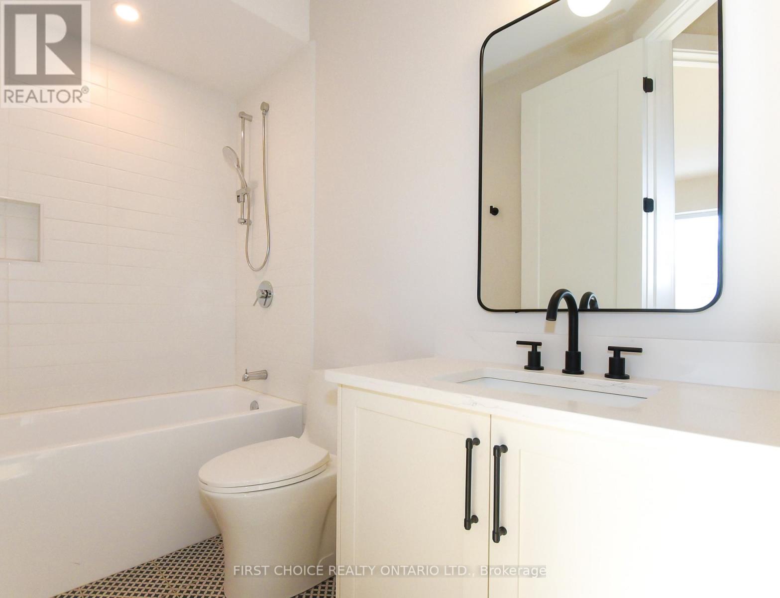 29 Third Avenue, Ottawa, Ontario  K1S 2J5 - Photo 33 - X12751180