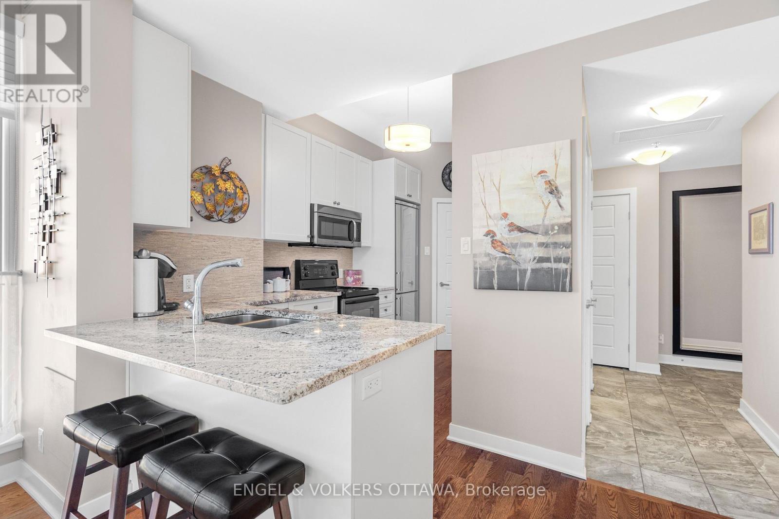 806 - 300c Lett Street, Ottawa, Ontario  K1R 0B8 - Photo 10 - X12761032