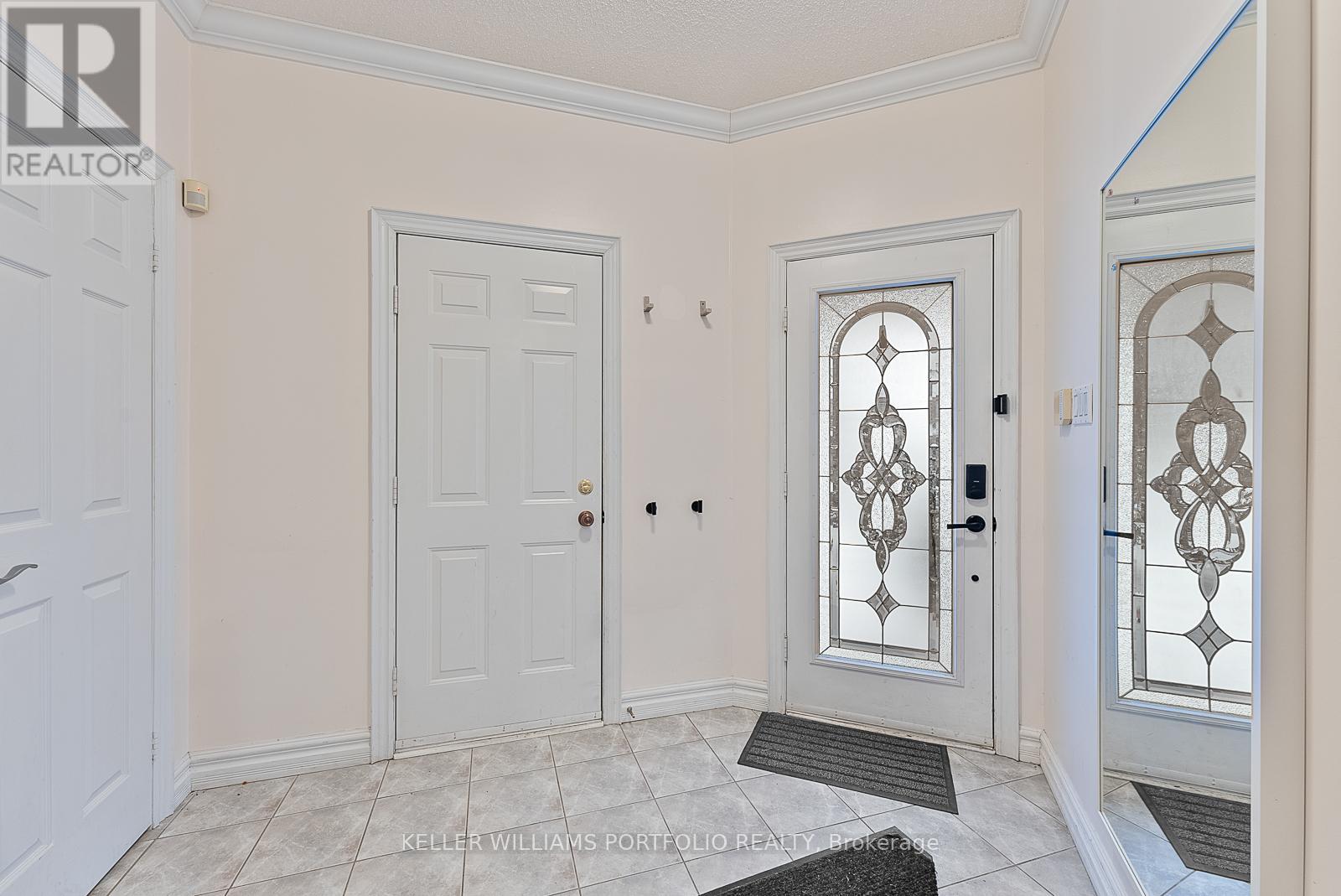 31 Craddock Street, Vaughan (Maple), Ontario  L6A 2R6 - Photo 7 - N12761650