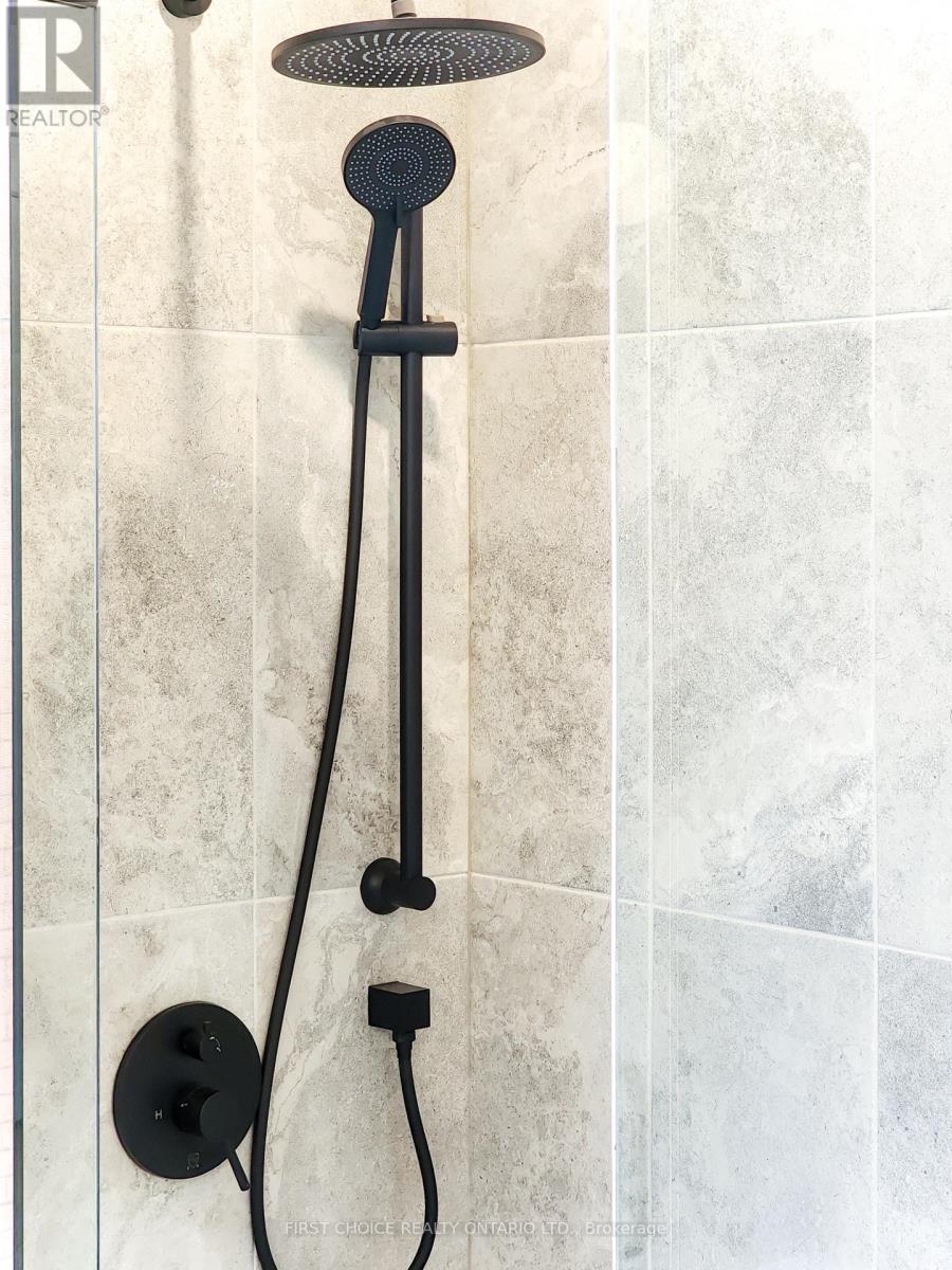 29 Third Avenue, Ottawa, Ontario  K1S 2J5 - Photo 30 - X12751180