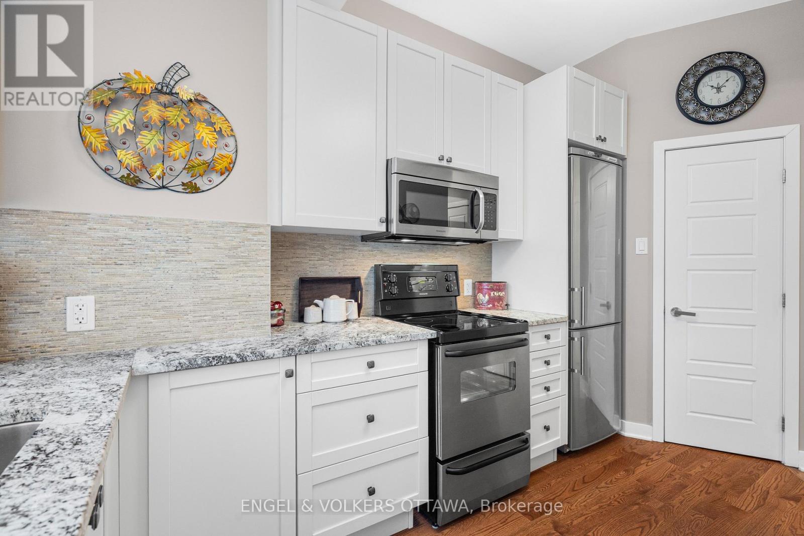 806 - 300c Lett Street, Ottawa, Ontario  K1R 0B8 - Photo 15 - X12761032