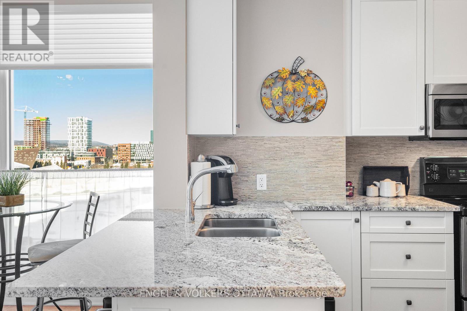 806 - 300c Lett Street, Ottawa, Ontario  K1R 0B8 - Photo 12 - X12761032