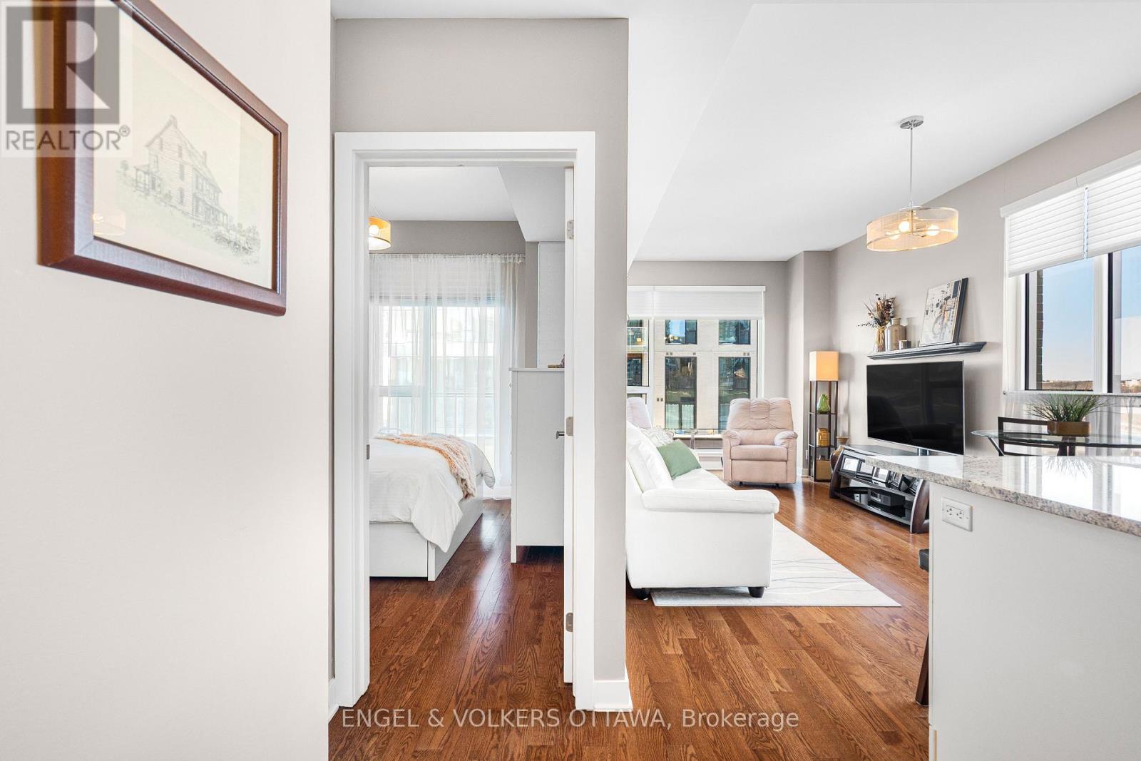 806 - 300c Lett Street, Ottawa, Ontario  K1R 0B8 - Photo 28 - X12761032