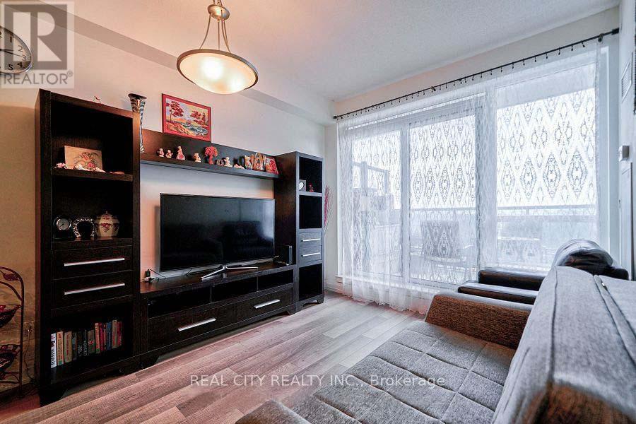 407 - 7167 Yonge Street, Markham, Ontario  L3T 0E1 - Photo 5 - N12767436