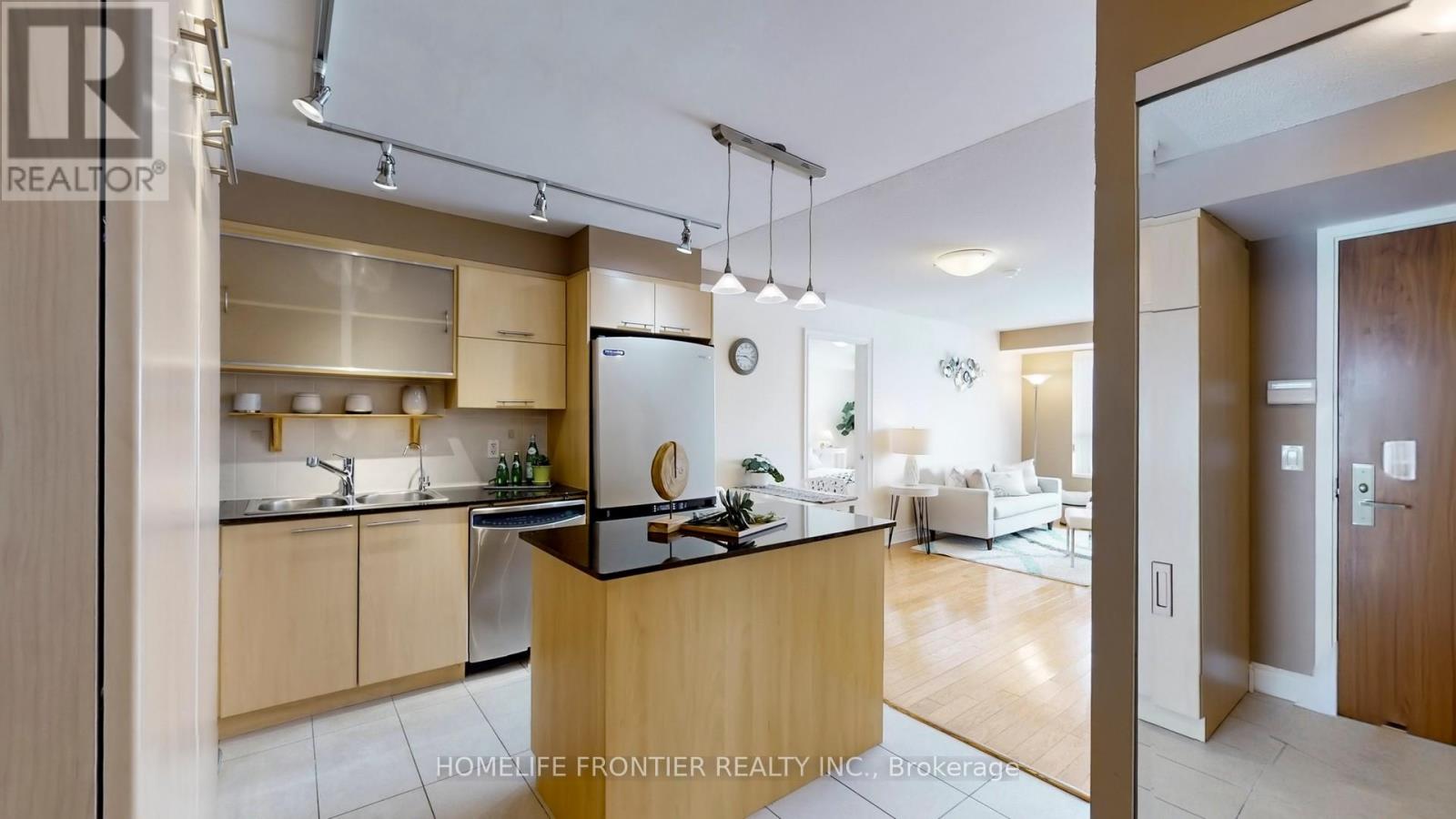 908 - 37 Galleria Parkway, Markham, Ontario  L3T 0A5 - Photo 6 - N12761560