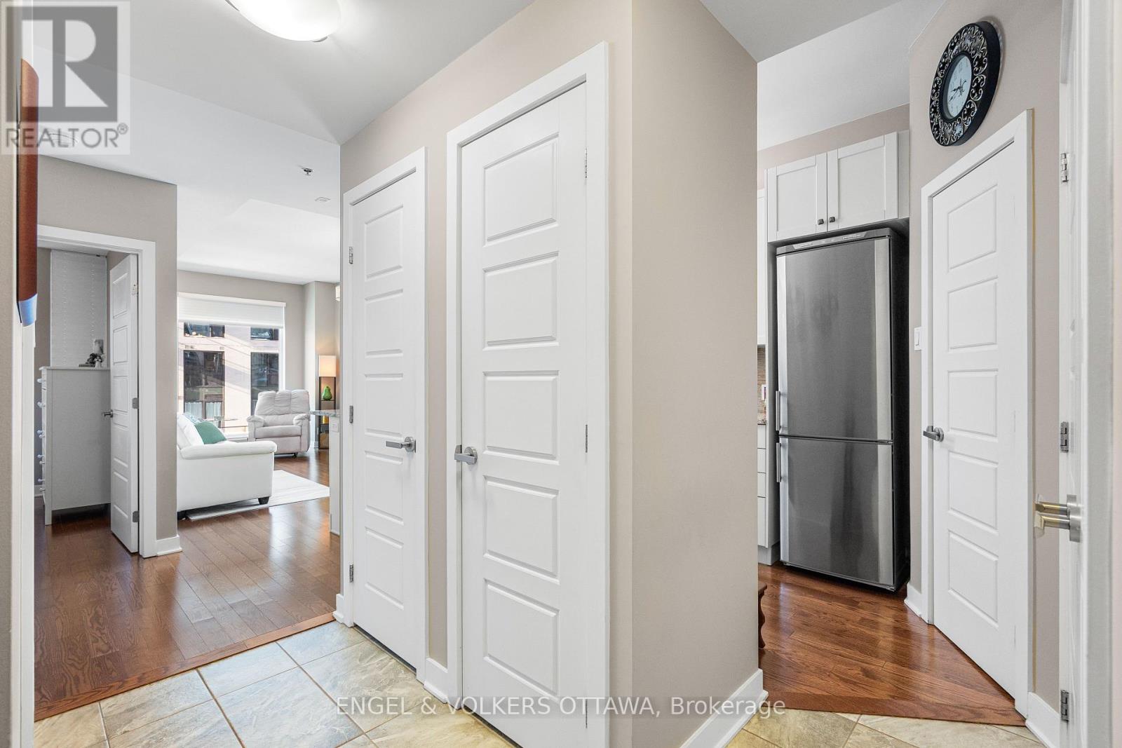 806 - 300c Lett Street, Ottawa, Ontario  K1R 0B8 - Photo 6 - X12761032