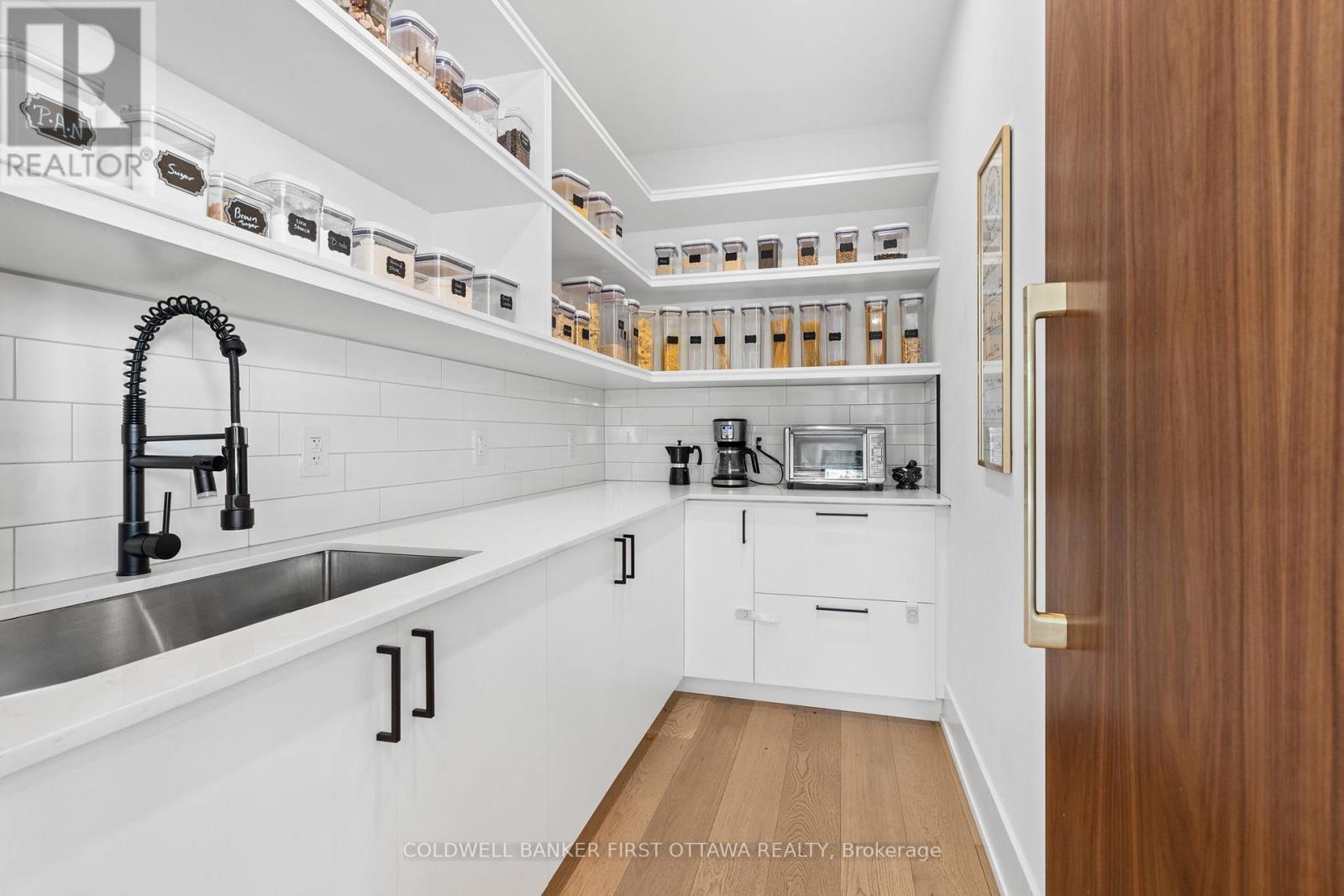 1124 Normandy Crescent, Ottawa, Ontario  K2E 5A4 - Photo 18 - X12761080