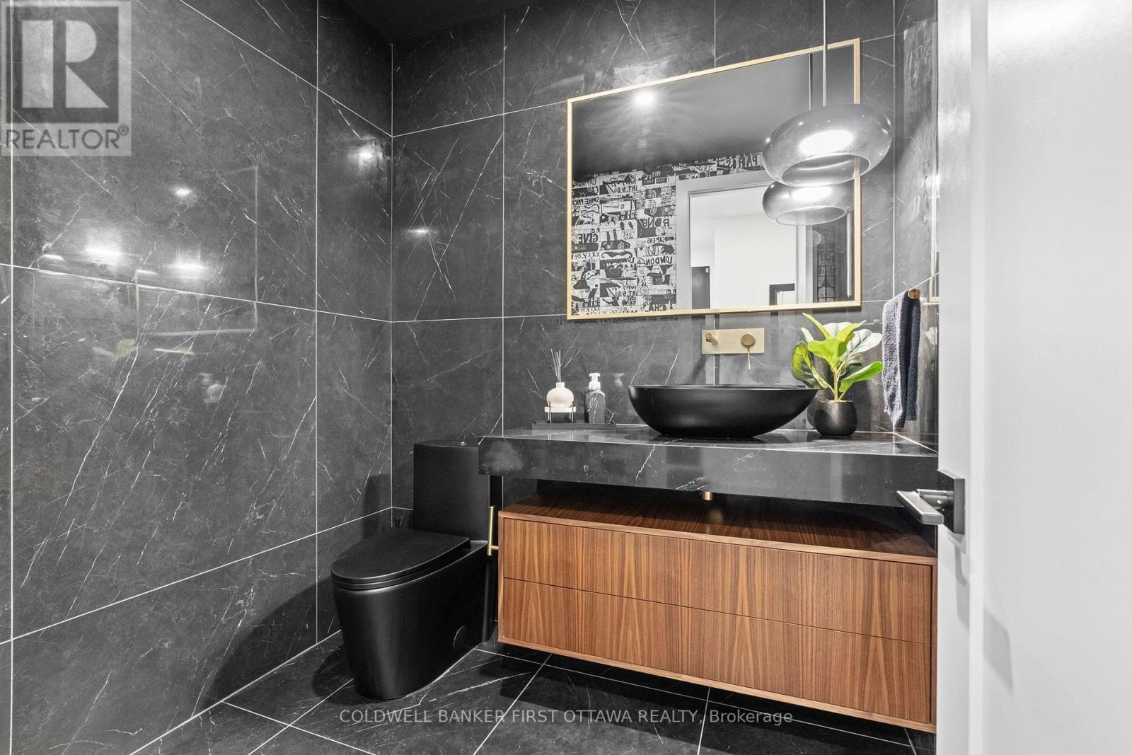 1124 Normandy Crescent, Ottawa, Ontario  K2E 5A4 - Photo 34 - X12761080