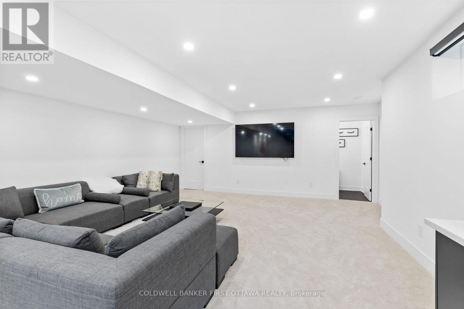 1124 Normandy Crescent, Ottawa, Ontario  K2E 5A4 - Photo 36 - X12761080