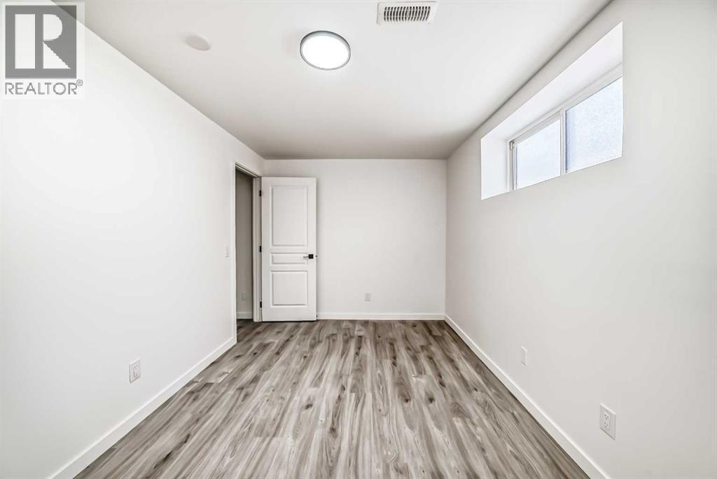 99 Saddlecrest Way Ne, Calgary, Alberta  T3J 5N1 - Photo 39 - A2276076