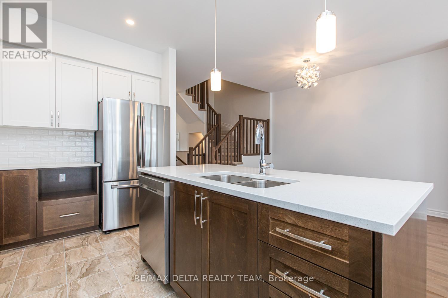 667 Cordelette Circle, Ottawa, Ontario  K1W 0P2 - Photo 9 - X12761126