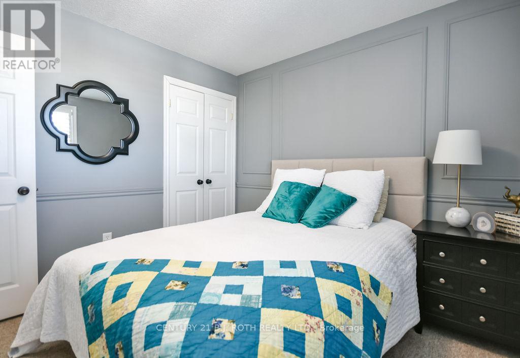 5 Claire Drive, Barrie, Ontario  L4N 5X9 - Photo 26 - S12760908