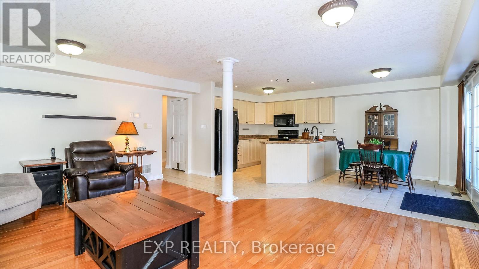 40 Benjamin Lane, Barrie, Ontario  L4N 0S2 - Photo 19 - S12761212