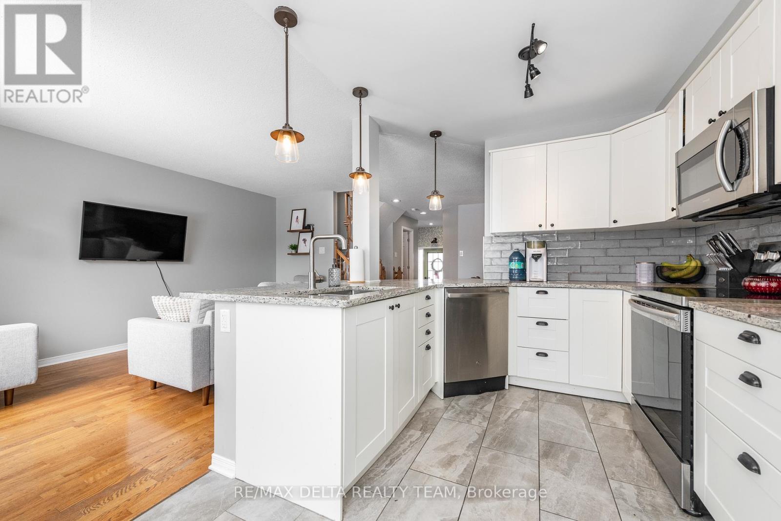 152 Ludlowe Street, Ottawa, Ontario  K4A 5C7 - Photo 10 - X12761412