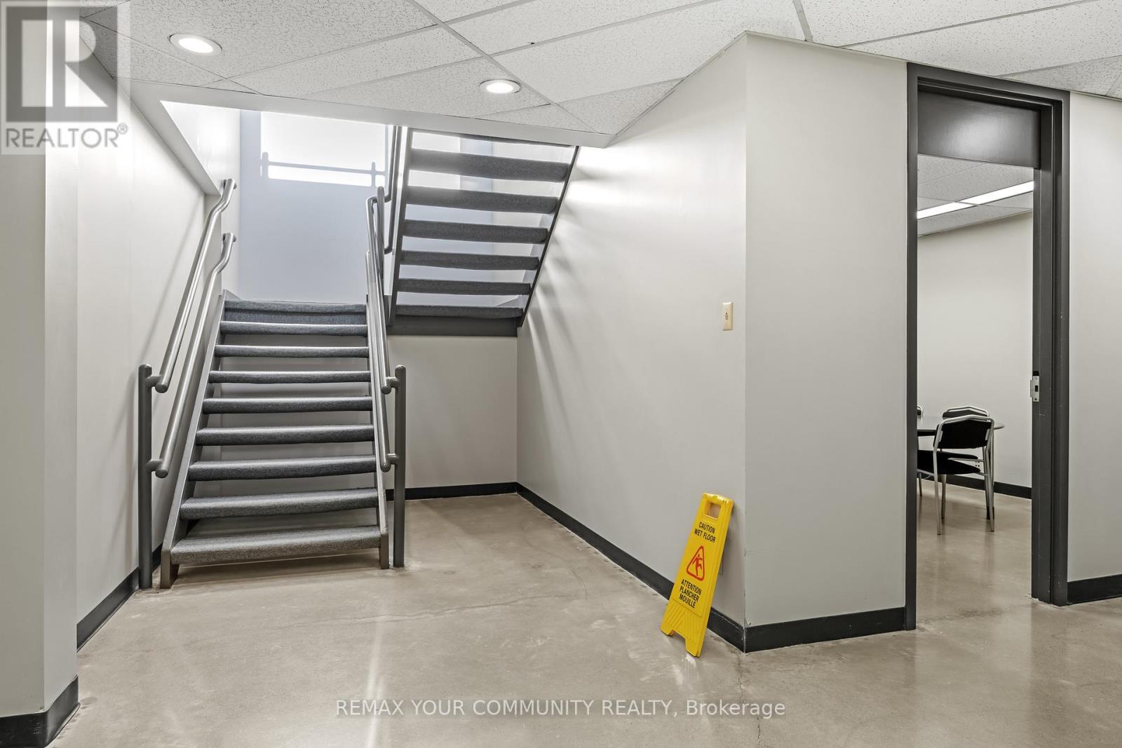 785 Arrow Road, Toronto, Ontario  M9M 2L4 - Photo 12 - W12541528