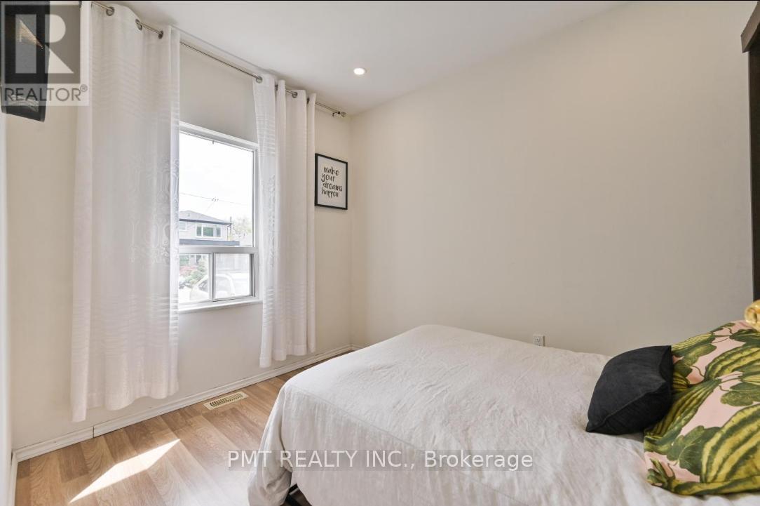 Main - 406 Nairn Avenue, Toronto, Ontario  M6E 4J3 - Photo 18 - W12761132