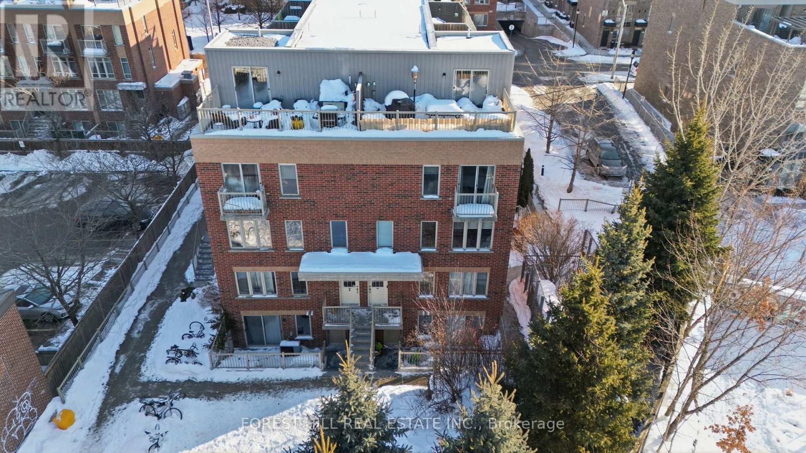 220 - 20 ELSIE LANE, Toronto, Ontario