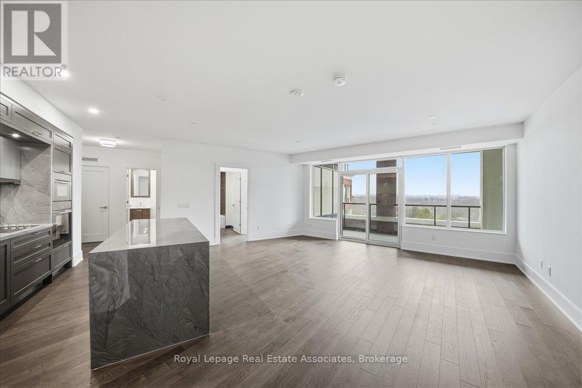 725 - 259 The Kingsway, Toronto (Edenbridge-Humber Valley), Ontario  M9A 0G2 - Photo 2 - W12697596