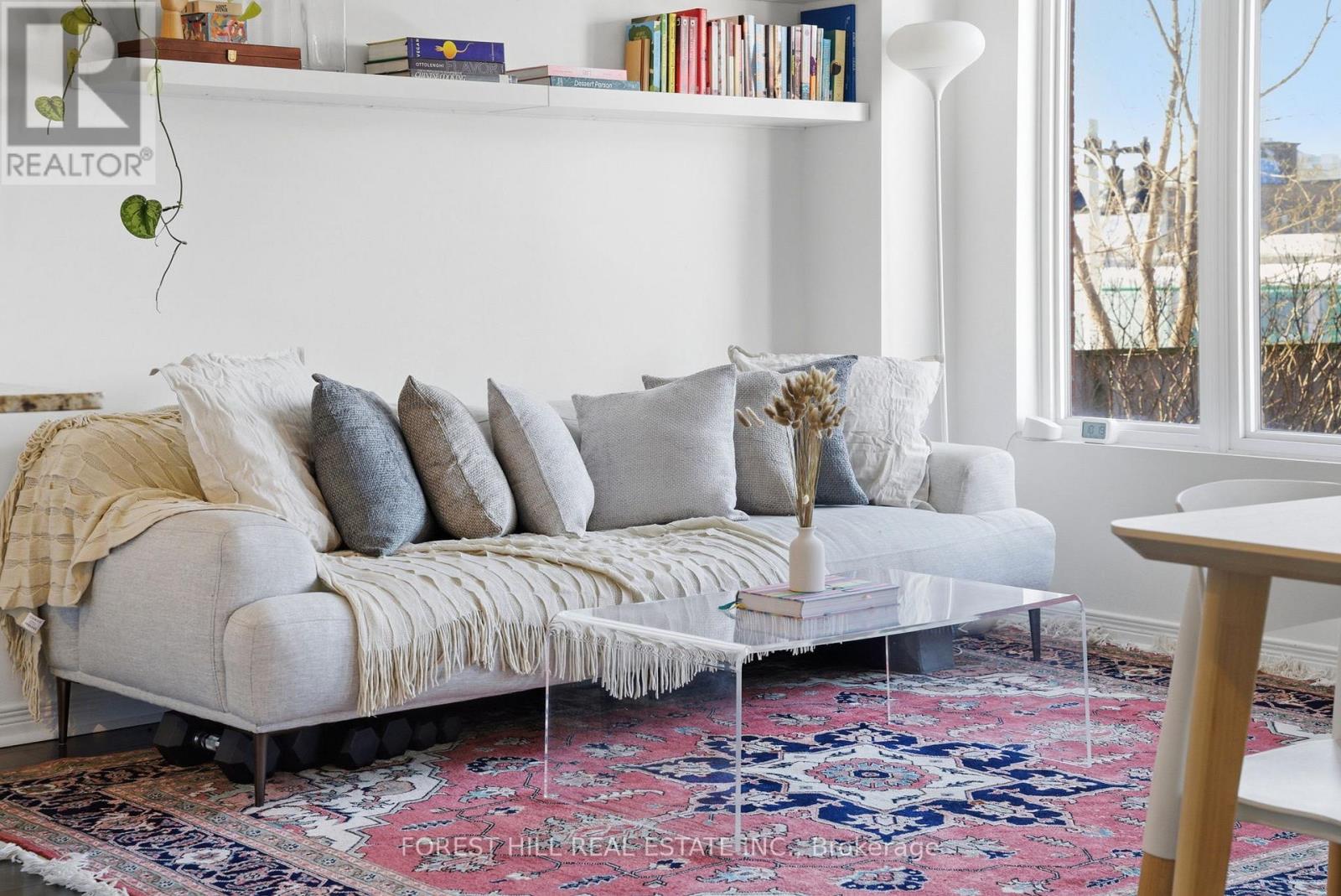 220 - 20 Elsie Lane, Toronto, Ontario  M6P 3N9 - Photo 9 - W12761150