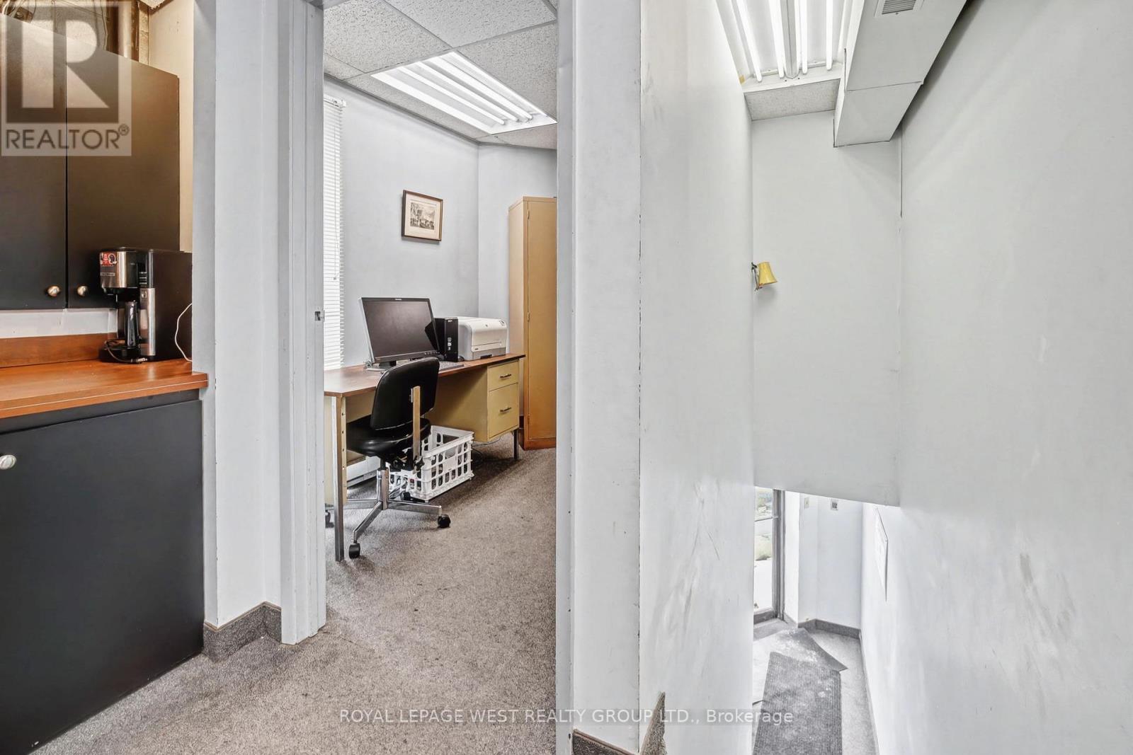 1 - 2 Steinway Boulevard, Toronto, Ontario  M9W 6J8 - Photo 7 - W12761166