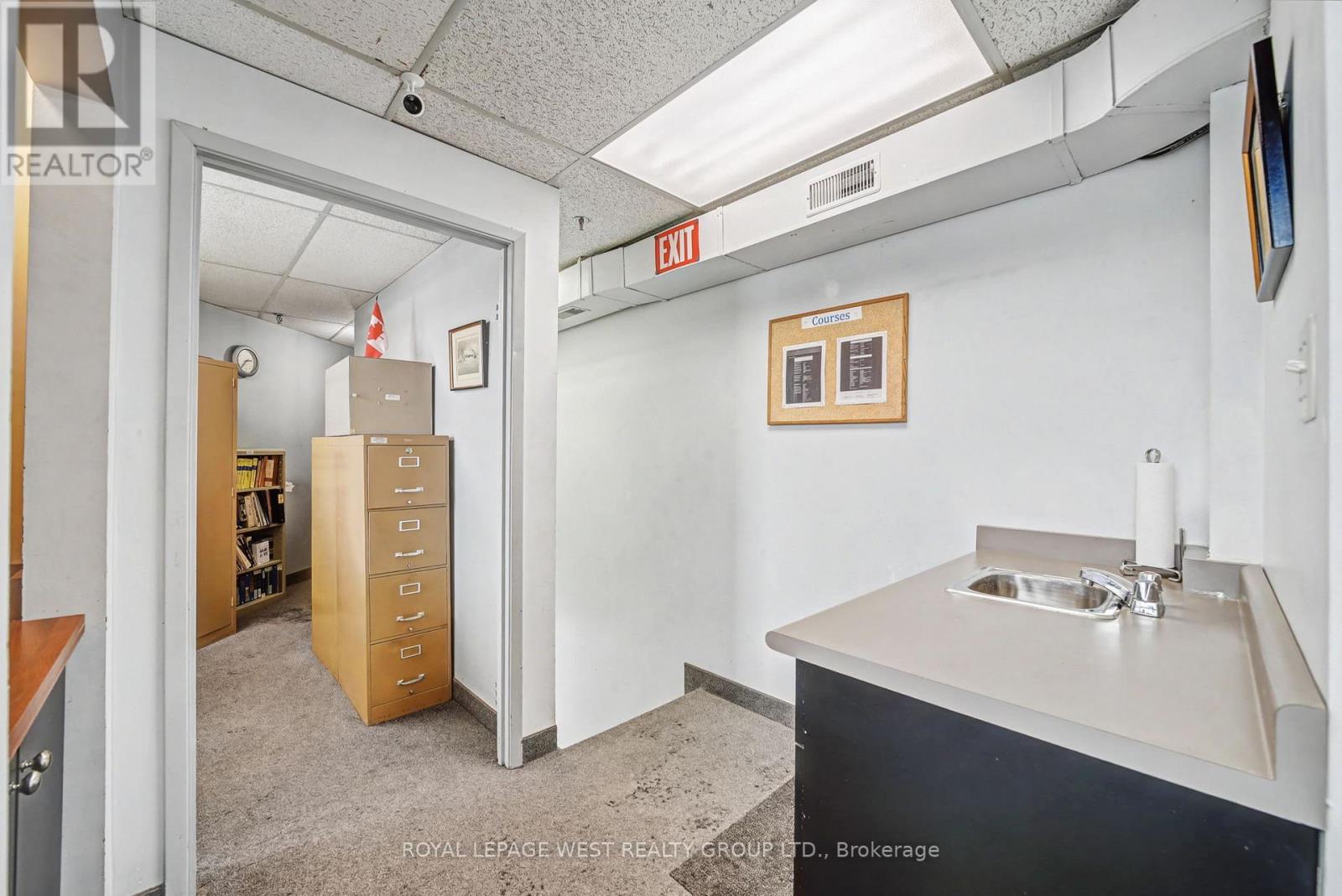 1 - 2 Steinway Boulevard, Toronto, Ontario  M9W 6J8 - Photo 13 - W12761166