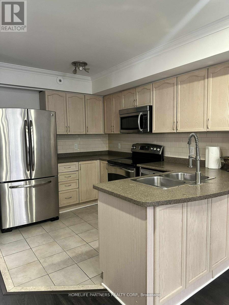 10 - 605 Shoreline Drive, Mississauga, Ontario  L5B 4K3 - Photo 3 - W12761174