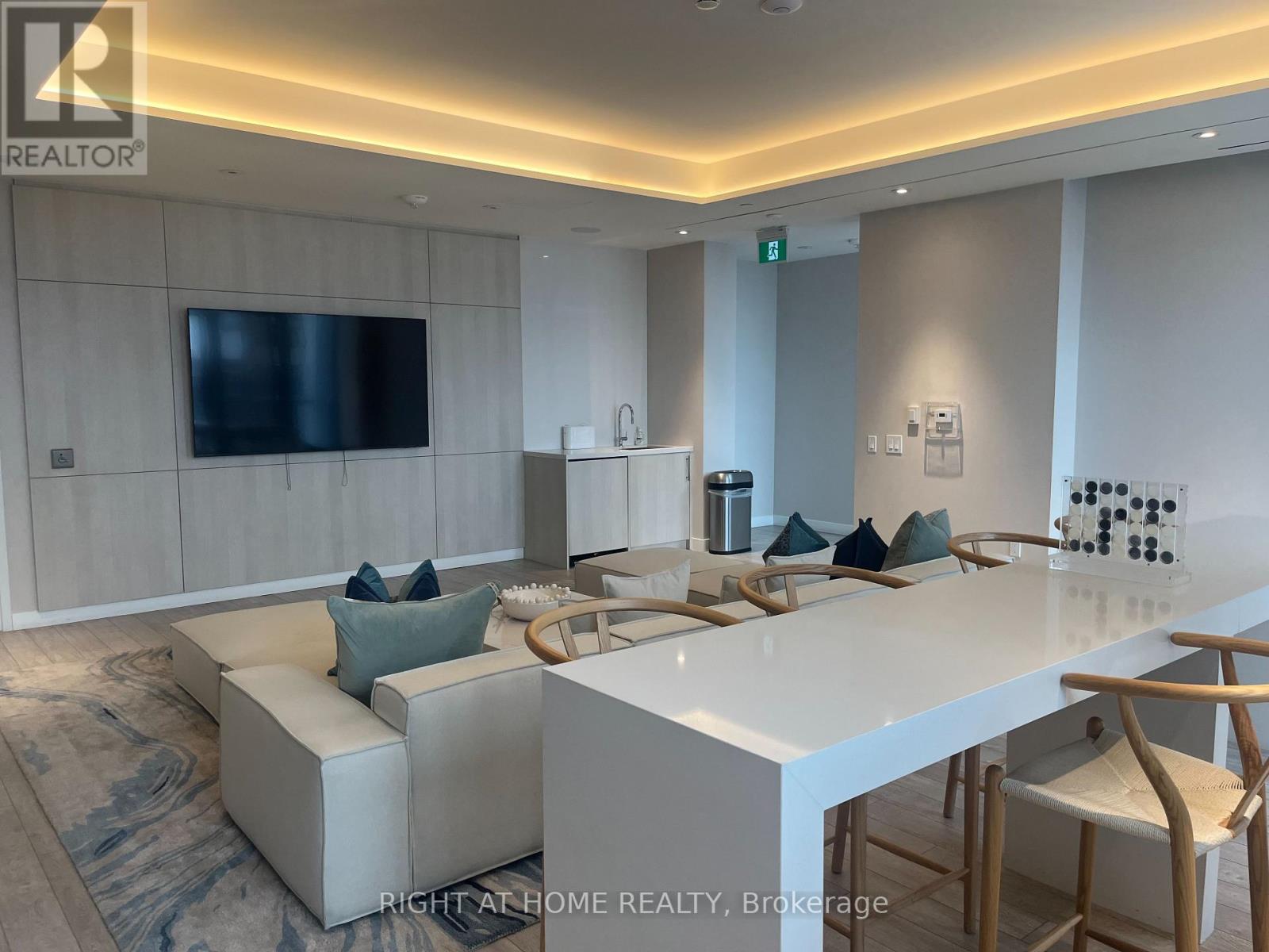 506 - 28 Ann Street, Mississauga, Ontario  L5G 0E1 - Photo 37 - W12761198