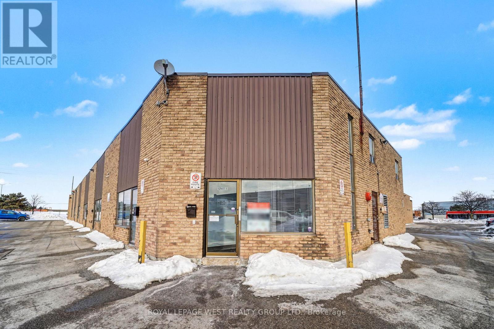 1 - 2 STEINWAY BOULEVARD, Toronto, Ontario