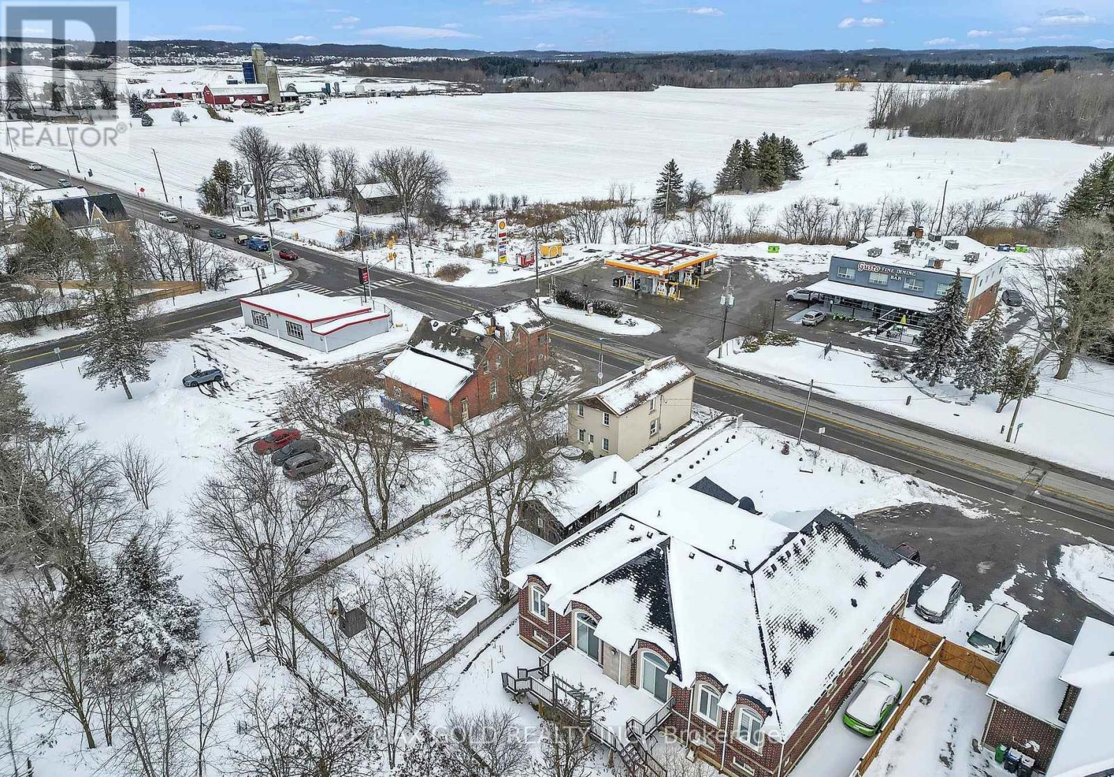 15378 Airport Road, Caledon, Ontario  L7C 1E6 - Photo 2 - W12745538