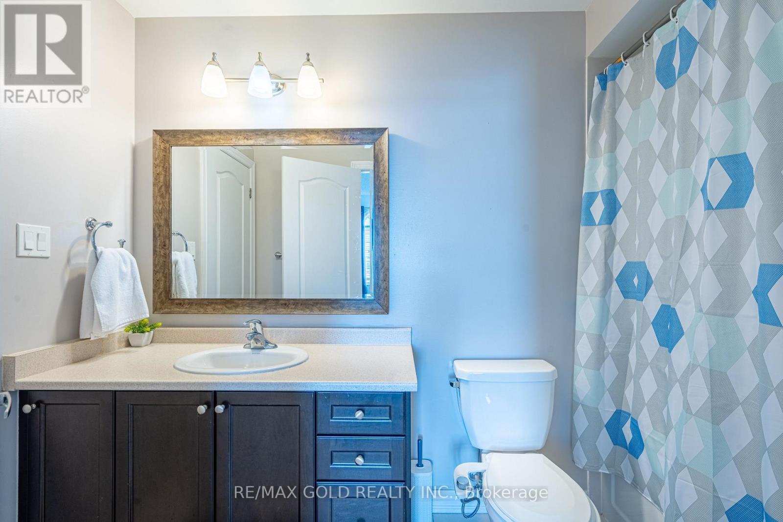 10 Spokanne Street, Brampton (Sandringham-Wellington North), Ontario  L6R 4A2 - Photo 31 - W12756232