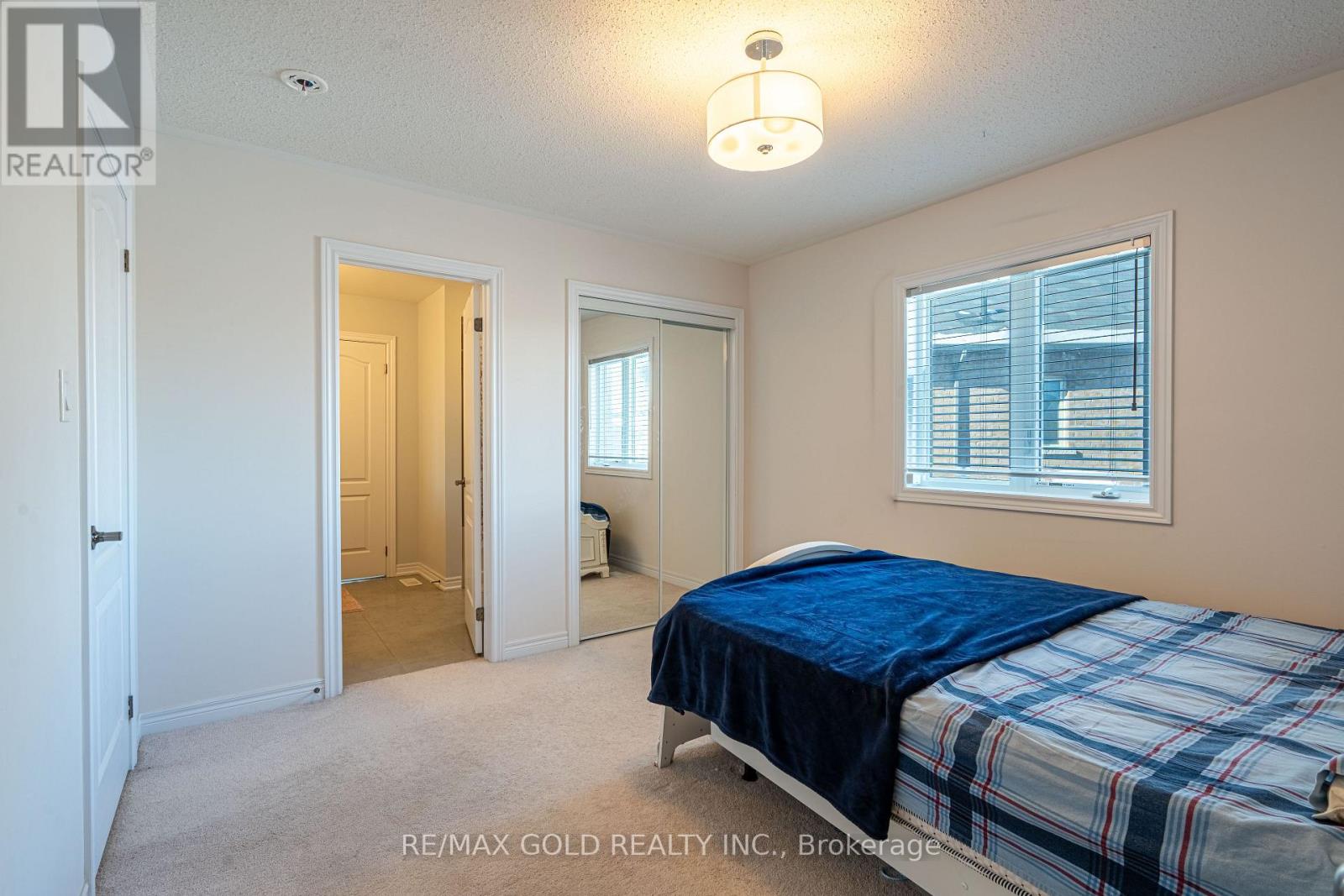 10 Spokanne Street, Brampton (Sandringham-Wellington North), Ontario  L6R 4A2 - Photo 25 - W12756232