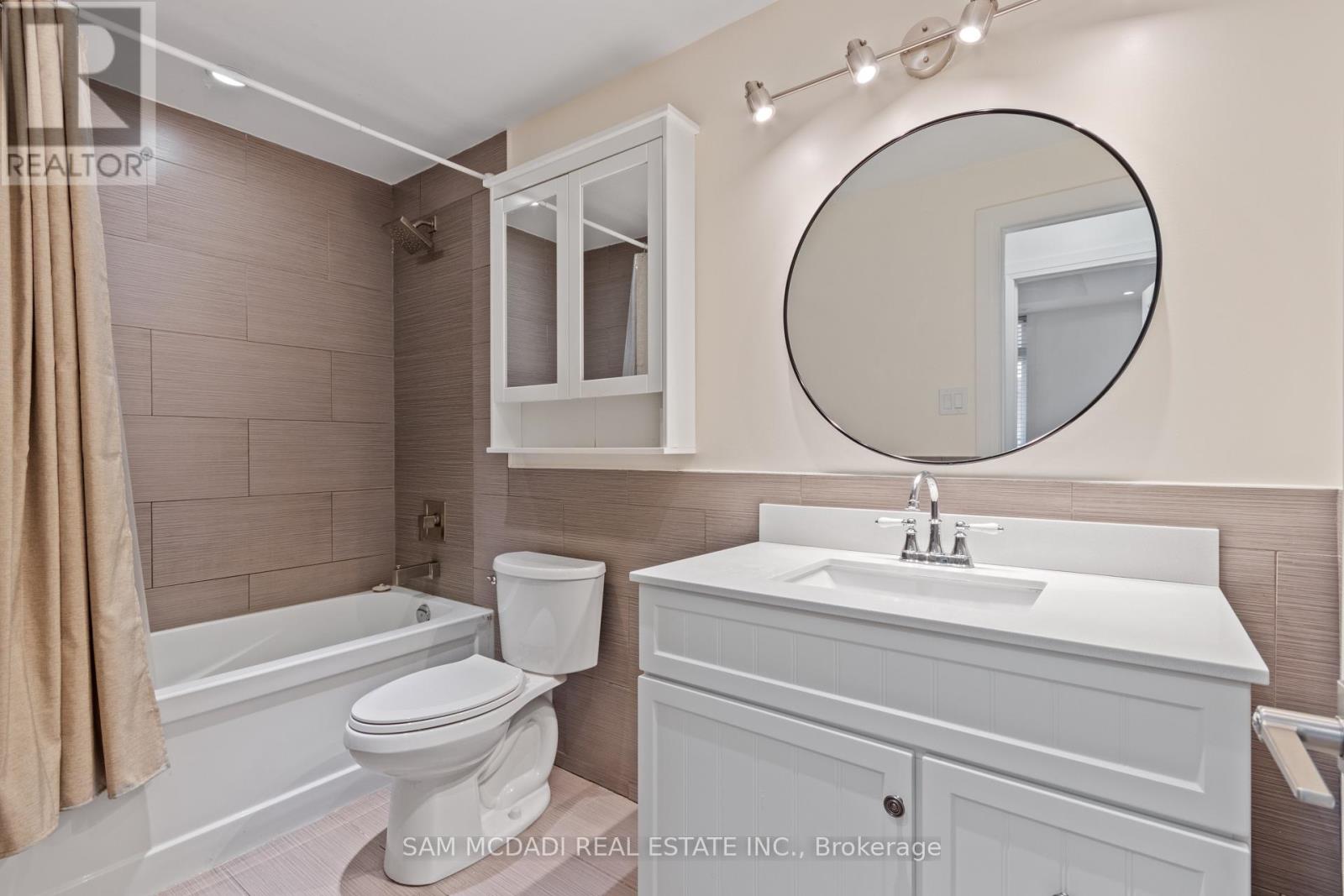 23 - 3083 Cawthra Road, Mississauga, Ontario  L5A 2X4 - Photo 26 - W12761232