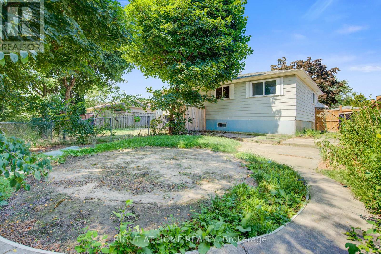 2594 Lundene Road, Mississauga (Clarkson), Ontario  L5J 1P8 - Photo 25 - W12761242