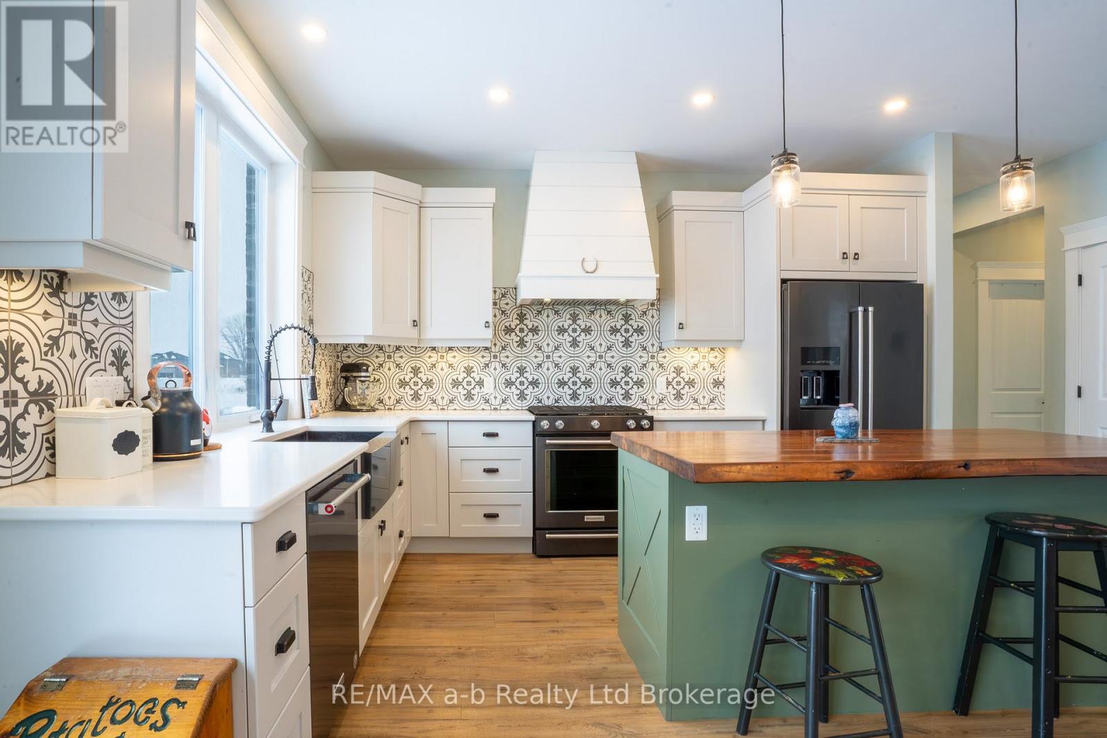 82 Sunview Drive, Norwich, Ontario  N0J 1P0 - Photo 7 - X12761284