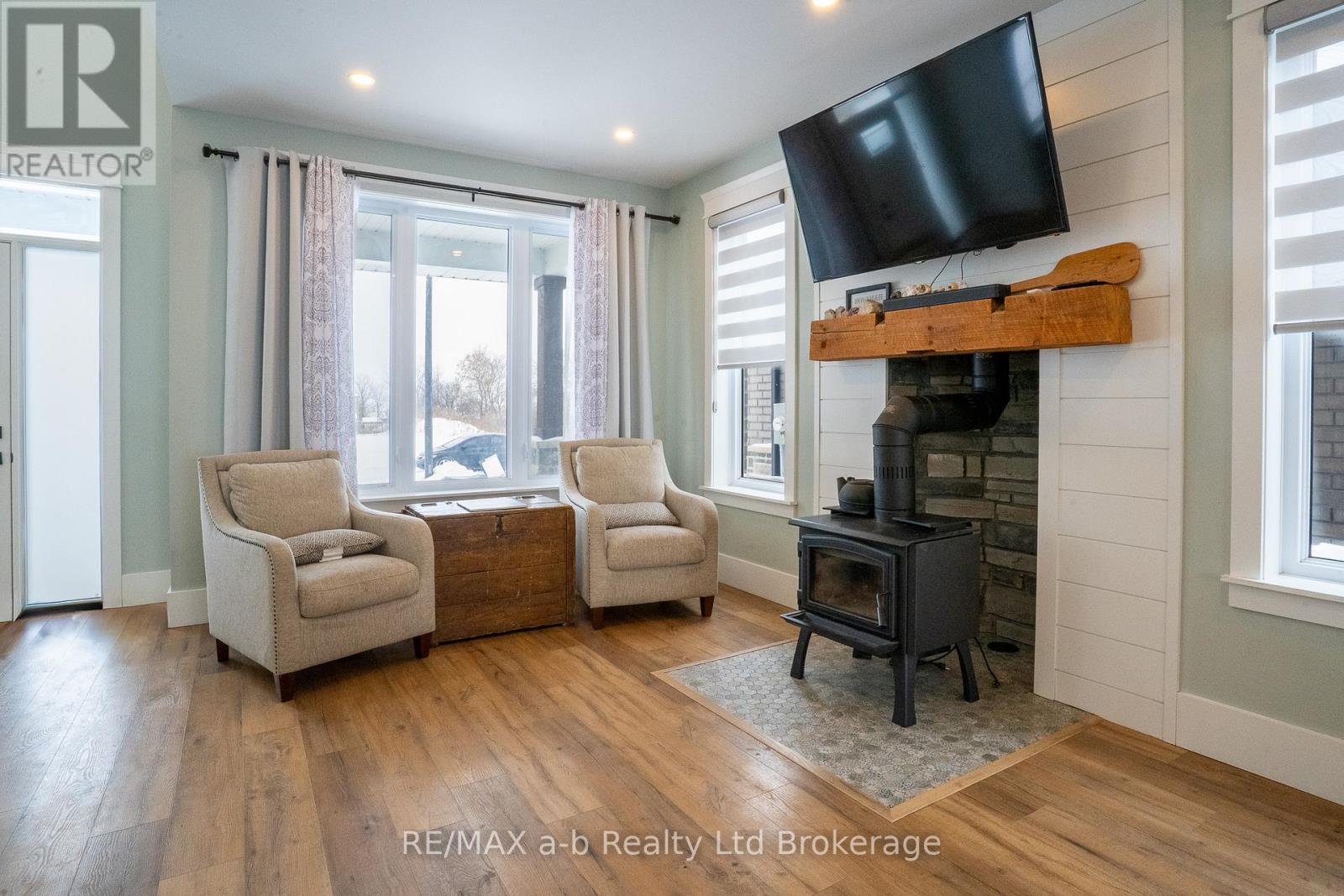 82 Sunview Drive, Norwich, Ontario  N0J 1P0 - Photo 4 - X12761284