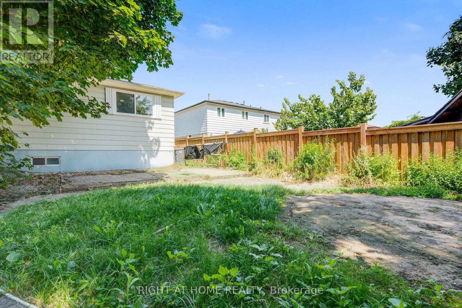 2594 Lundene Road, Mississauga (Clarkson), Ontario  L5J 1P8 - Photo 26 - W12761242