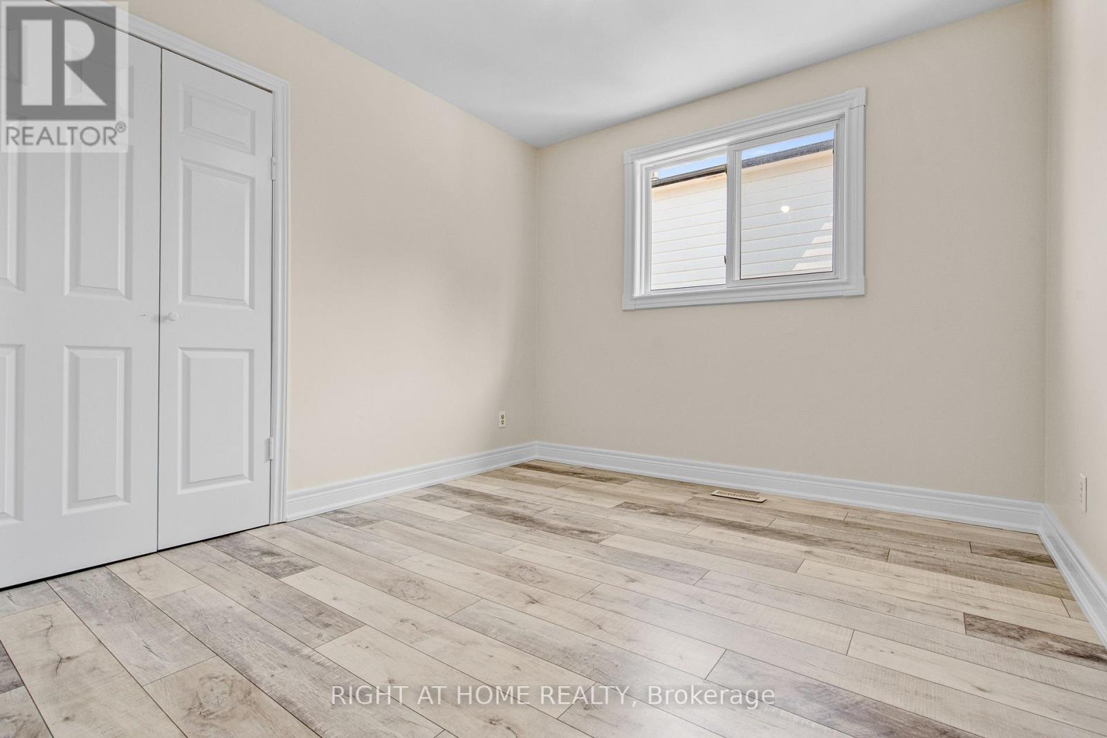 2594 Lundene Road, Mississauga (Clarkson), Ontario  L5J 1P8 - Photo 19 - W12761242