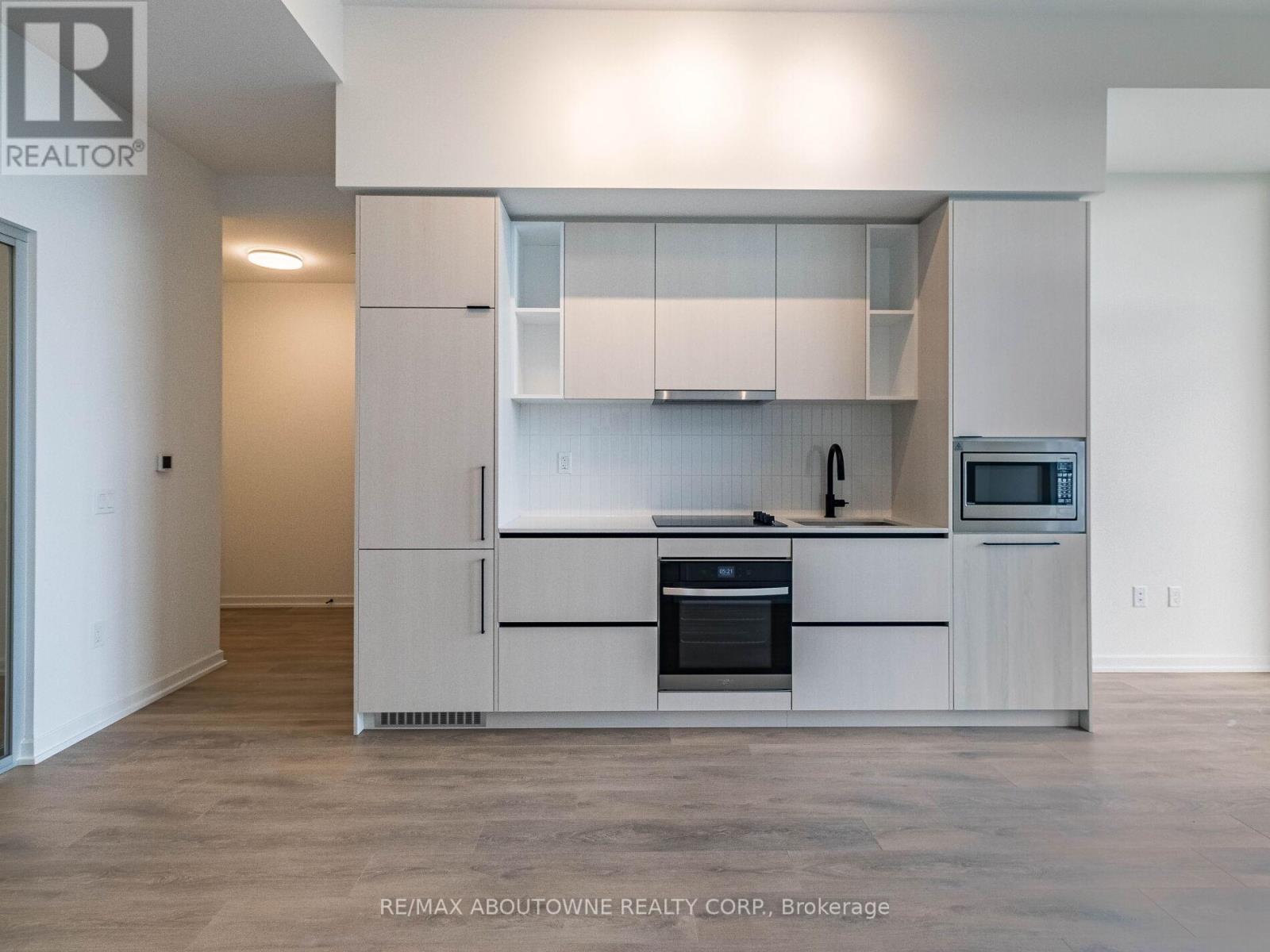 1912 - 10 Graphophone Grove, Toronto, Ontario  M6H 0E5 - Photo 9 - W12761272