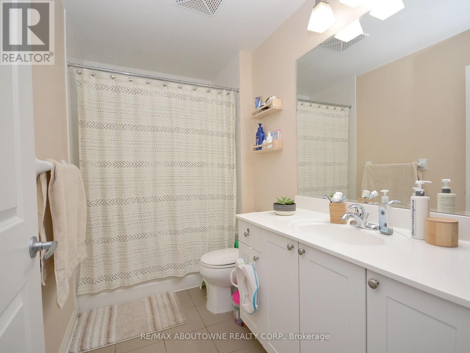 711 - 385 Prince Of Wales Drive, Mississauga (City Centre), Ontario  L5B 0C6 - Photo 23 - W12761296