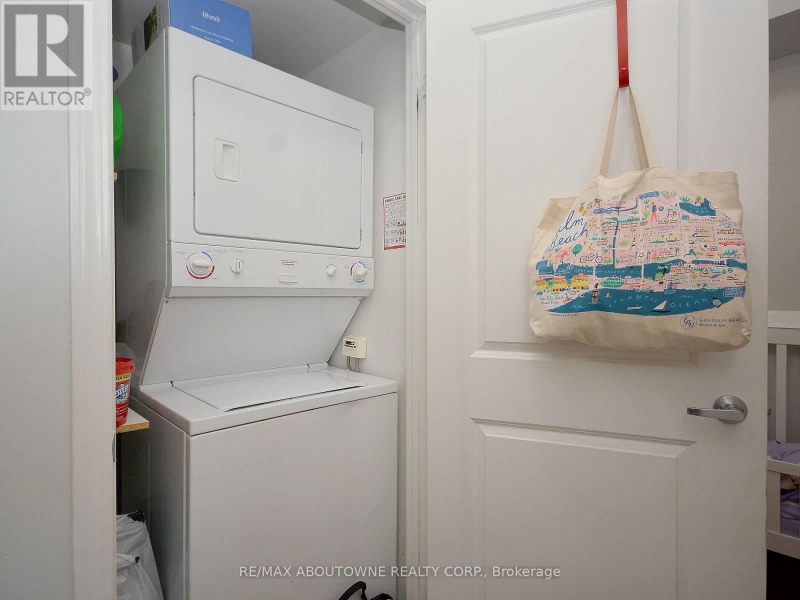 711 - 385 Prince Of Wales Drive, Mississauga (City Centre), Ontario  L5B 0C6 - Photo 24 - W12761296