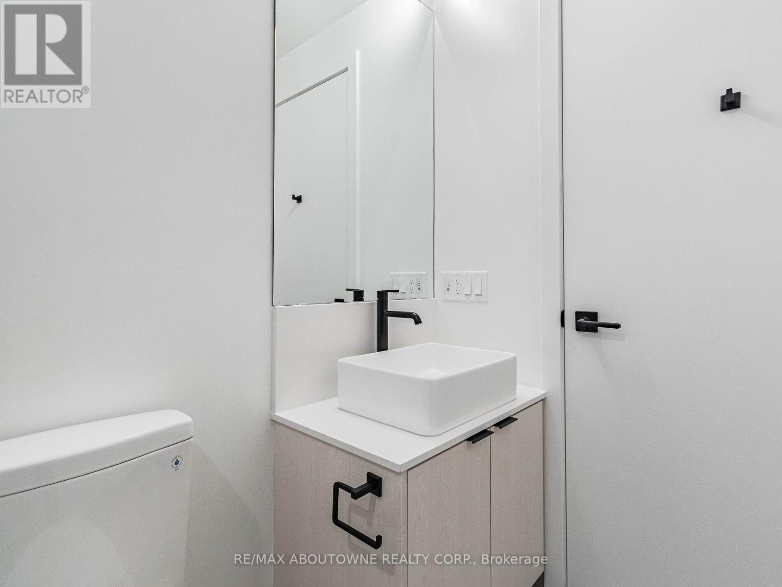 1912 - 10 Graphophone Grove, Toronto, Ontario  M6H 0E5 - Photo 25 - W12761272