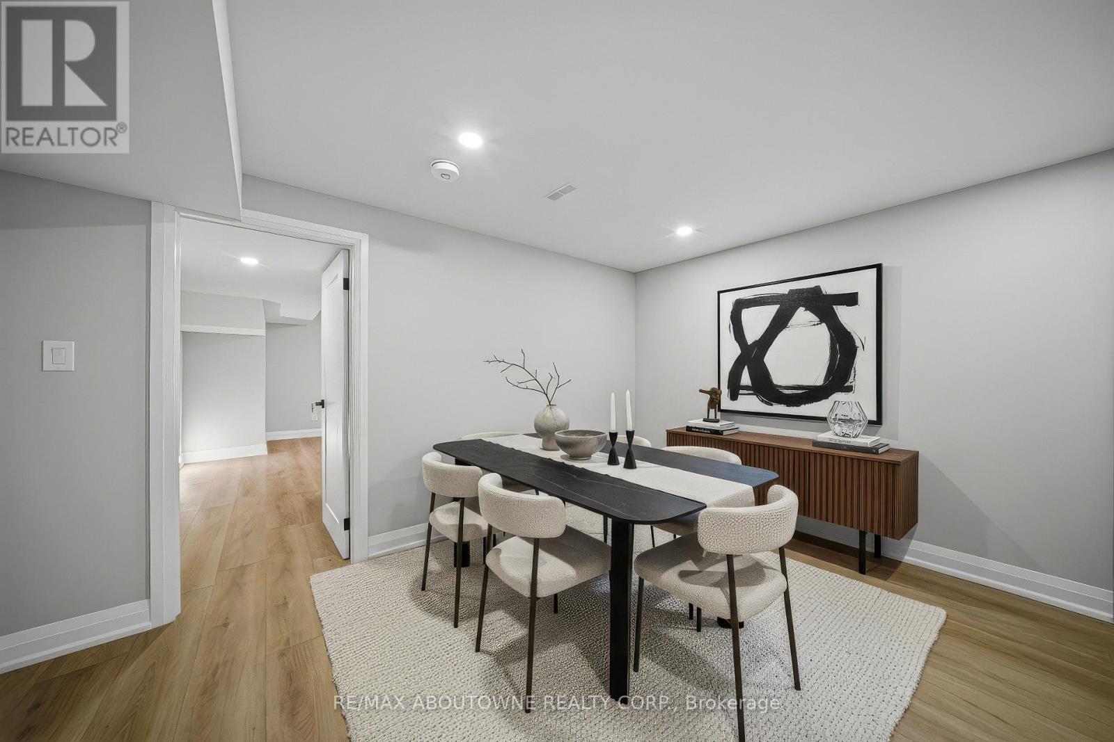 2091 Bridge Road, Oakville, Ontario  L6L 2E8 - Photo 31 - W12758820