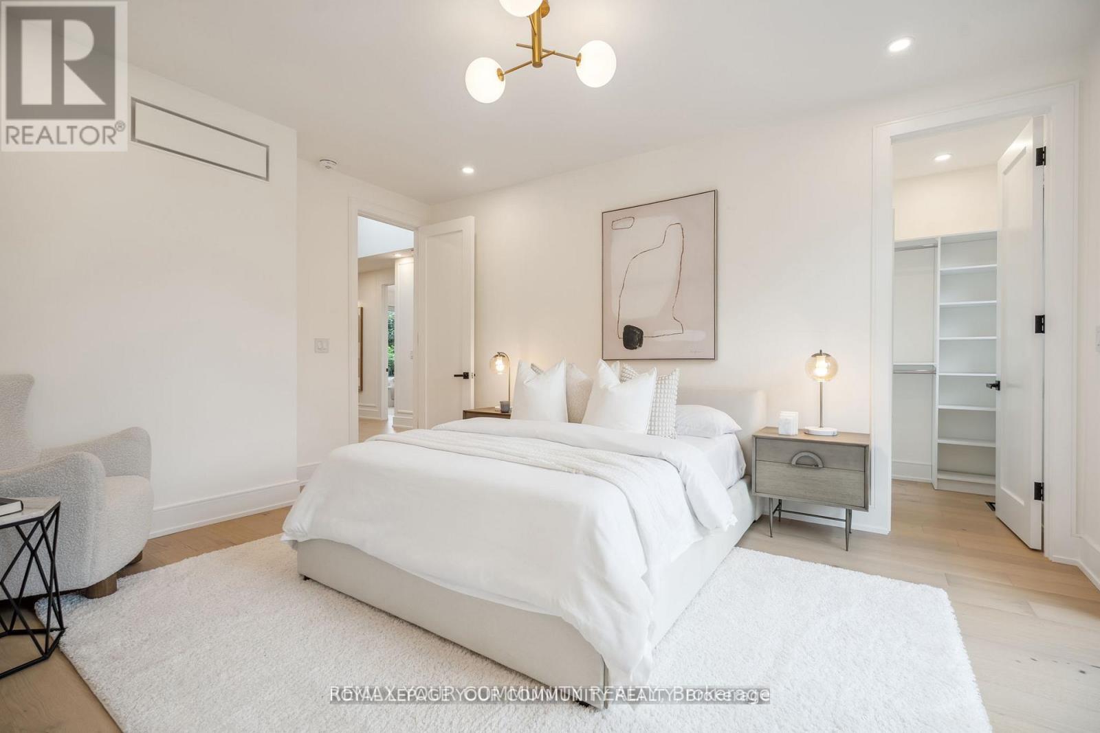 14 Ranwood Drive, Toronto, Ontario  M9N 3E9 - Photo 33 - W12760756