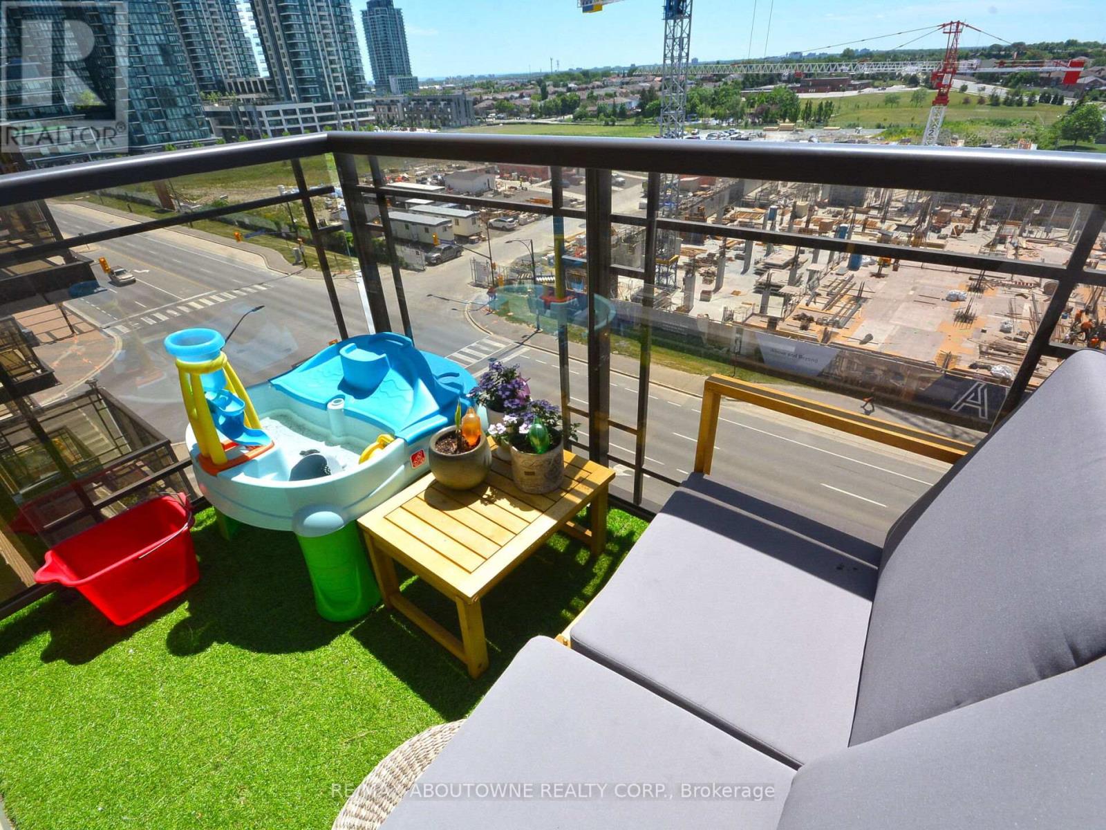 711 - 385 Prince Of Wales Drive, Mississauga (City Centre), Ontario  L5B 0C6 - Photo 26 - W12761296