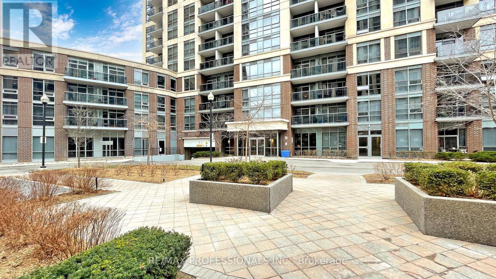 305 - 1 Michael Power Place, Toronto, Ontario  M9A 0A1 - Photo 39 - W12761046