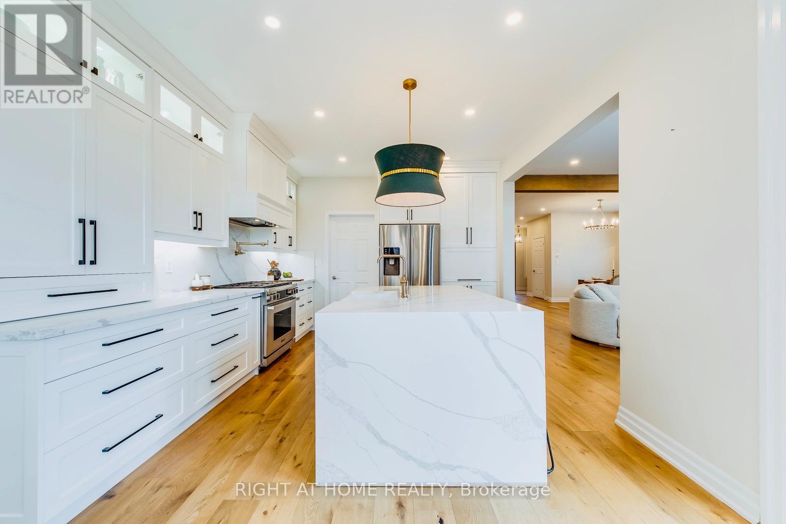 10 Cedarholme Avenue, Caledon, Ontario  L7C 3S9 - Photo 11 - W12761414