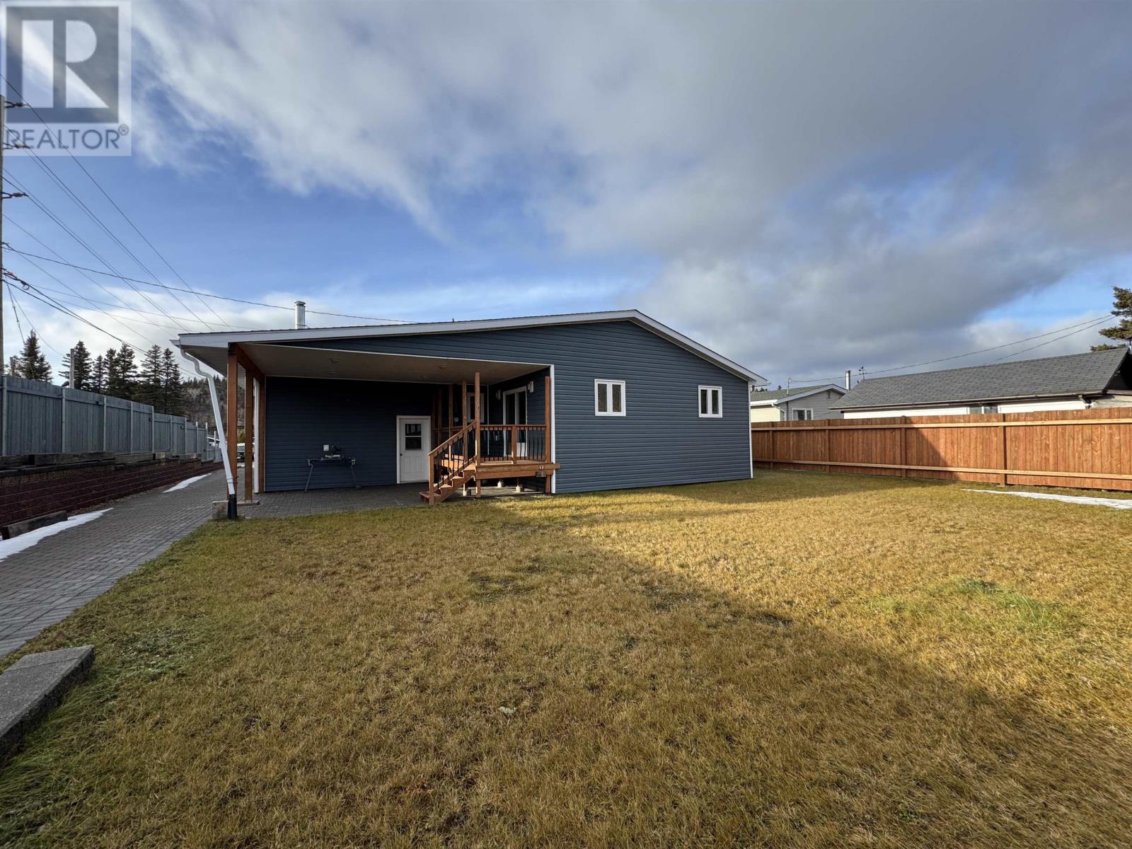 30 Aspendale Dr W, Marathon, Ontario  P0T 2E0 - Photo 2 - TB2600183