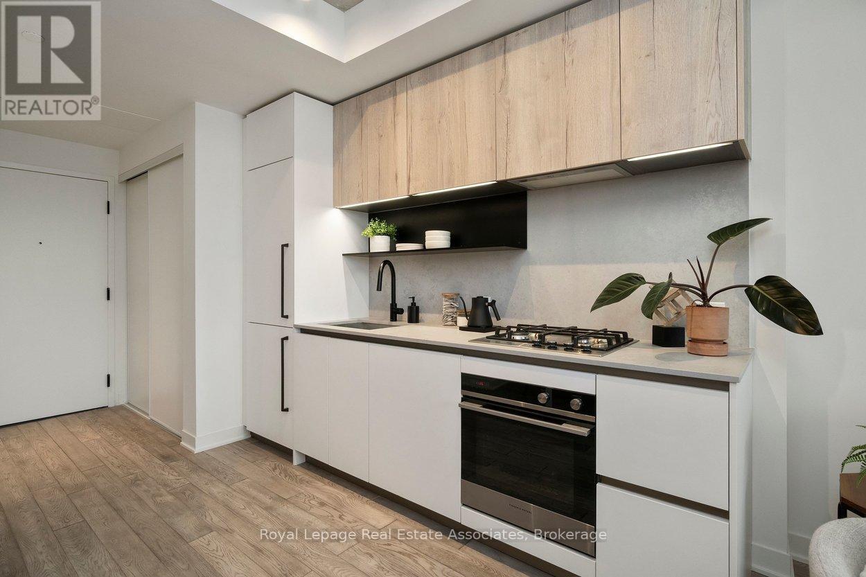 409 - 2625 Dundas Street W, Toronto, Ontario  M6P 0C5 - Photo 10 - W12761398