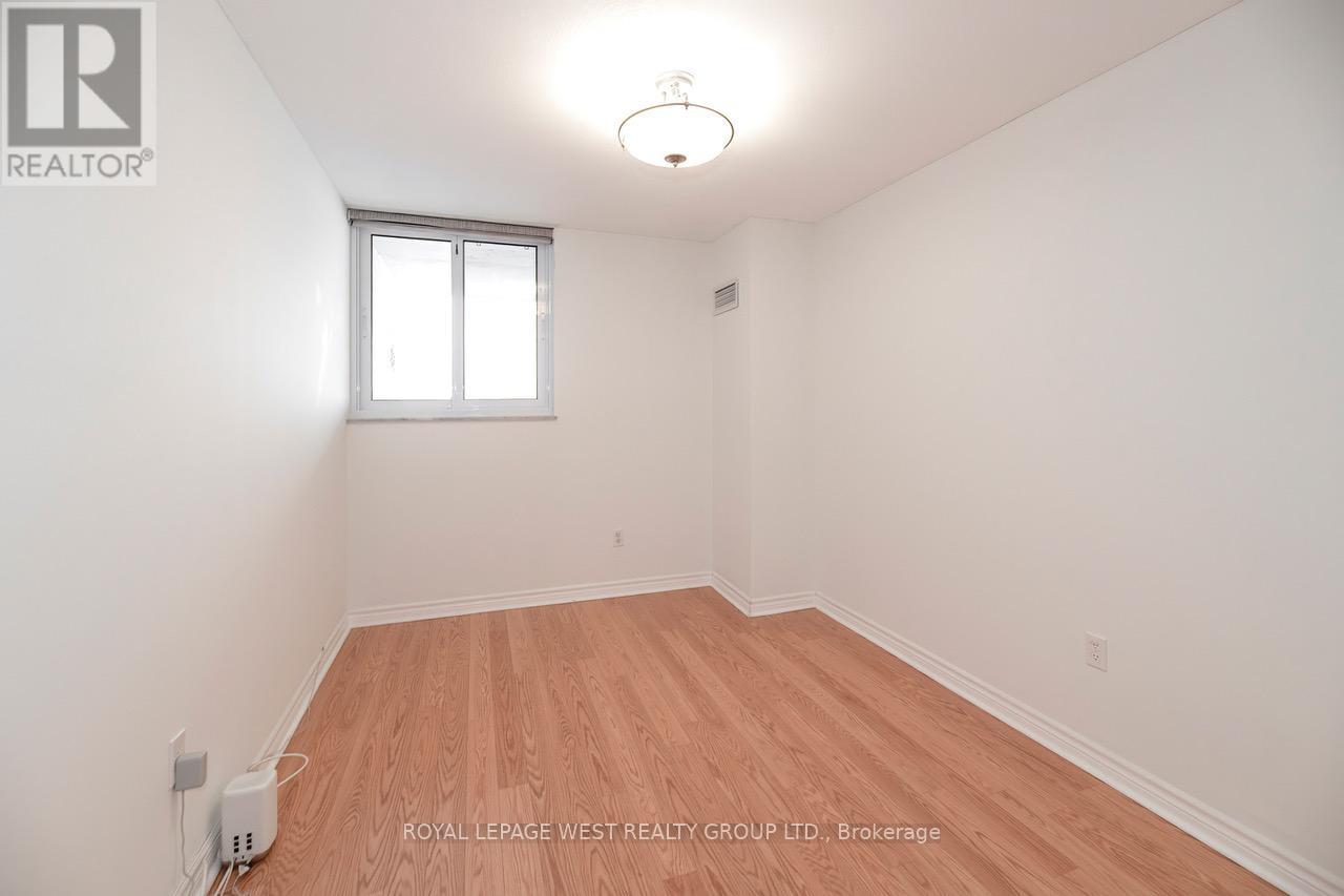 1408 - 812 Burnhamthorpe Road, Toronto (Markland Wood), Ontario  M9C 4W1 - Photo 17 - W12761588