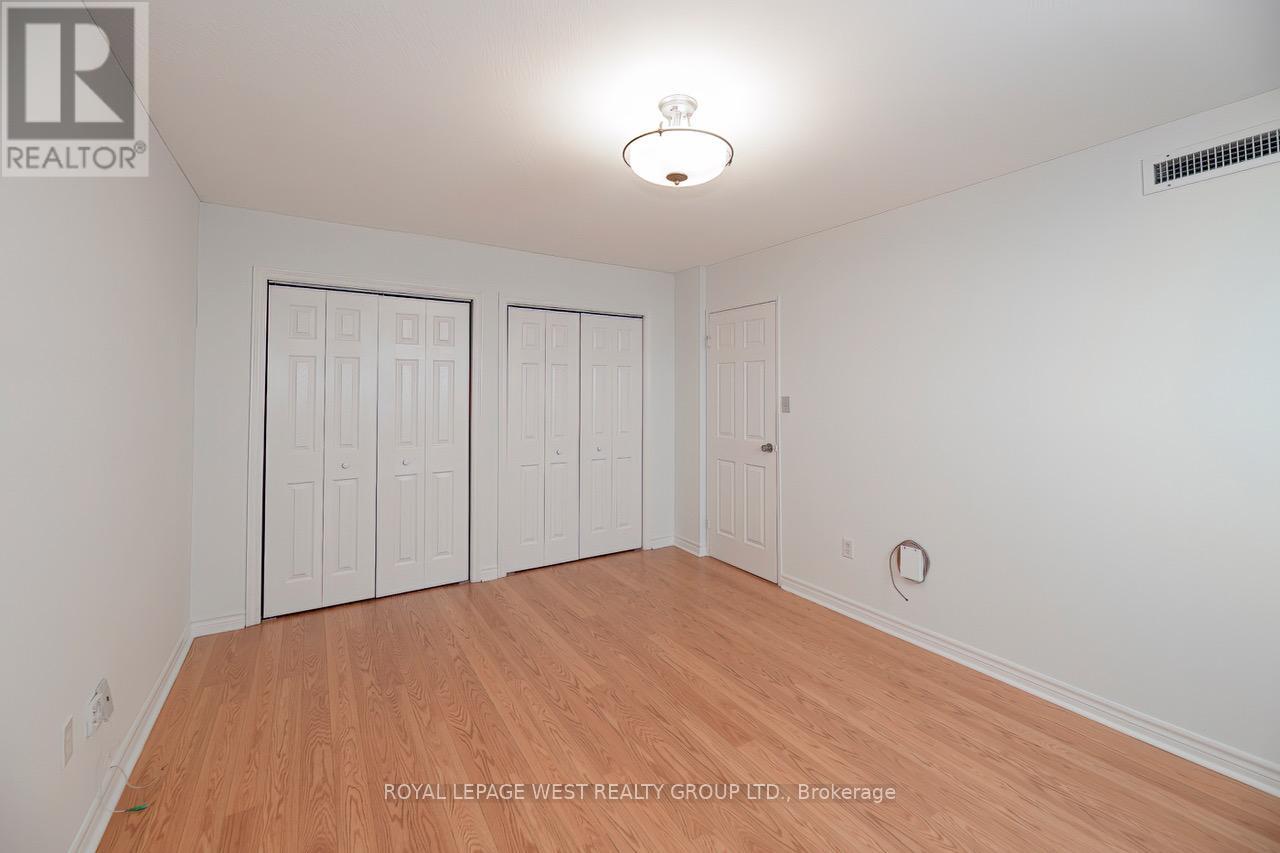 1408 - 812 Burnhamthorpe Road, Toronto (Markland Wood), Ontario  M9C 4W1 - Photo 15 - W12761588